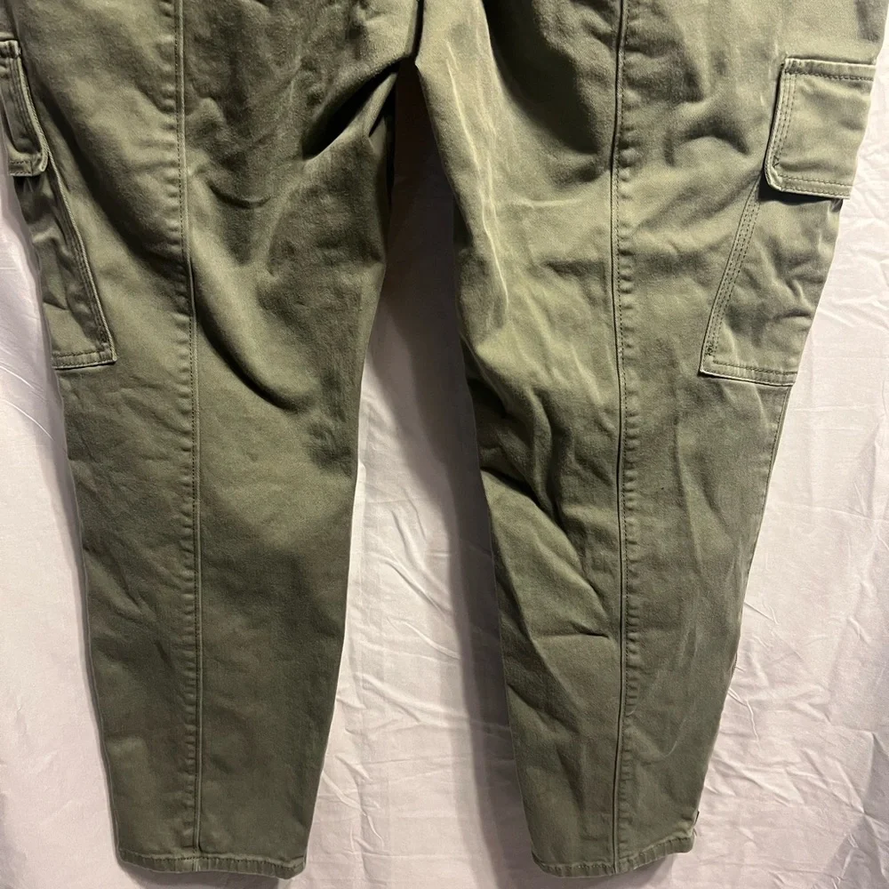 EUC White House Black Market denim jeans. Size 12. - Picture 9 of 14